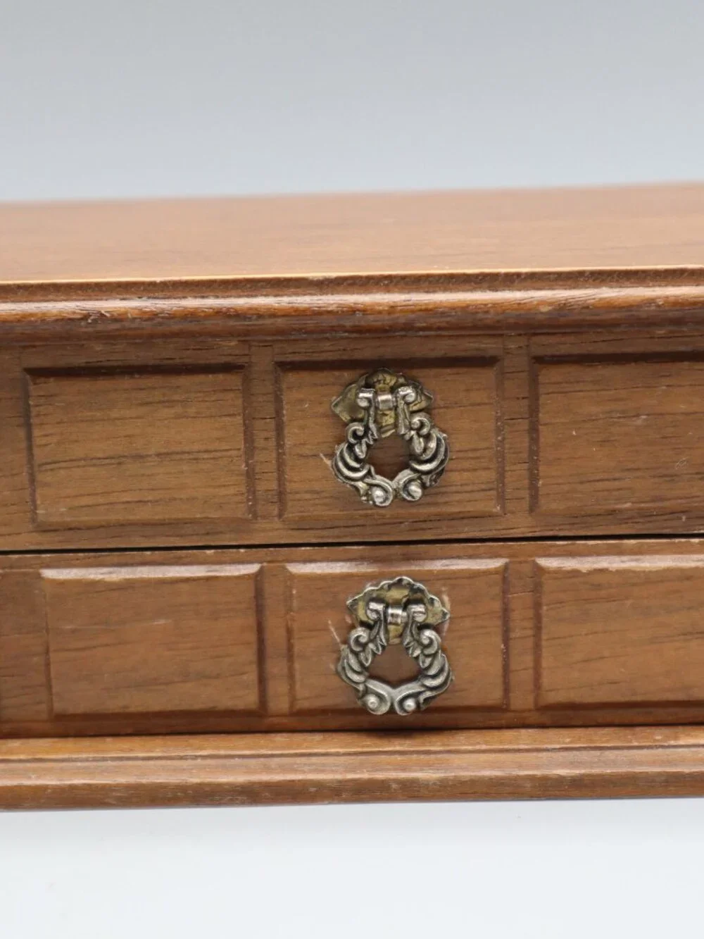 Vintage Wooden Jewelry Organizer Box w/ Mirror Velvet Lined Metal Hardware 11